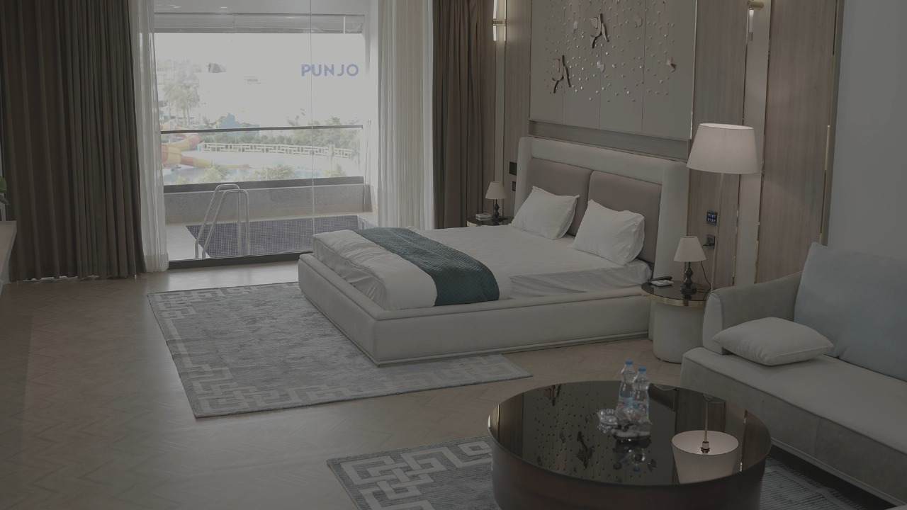 Classic Balcony Room